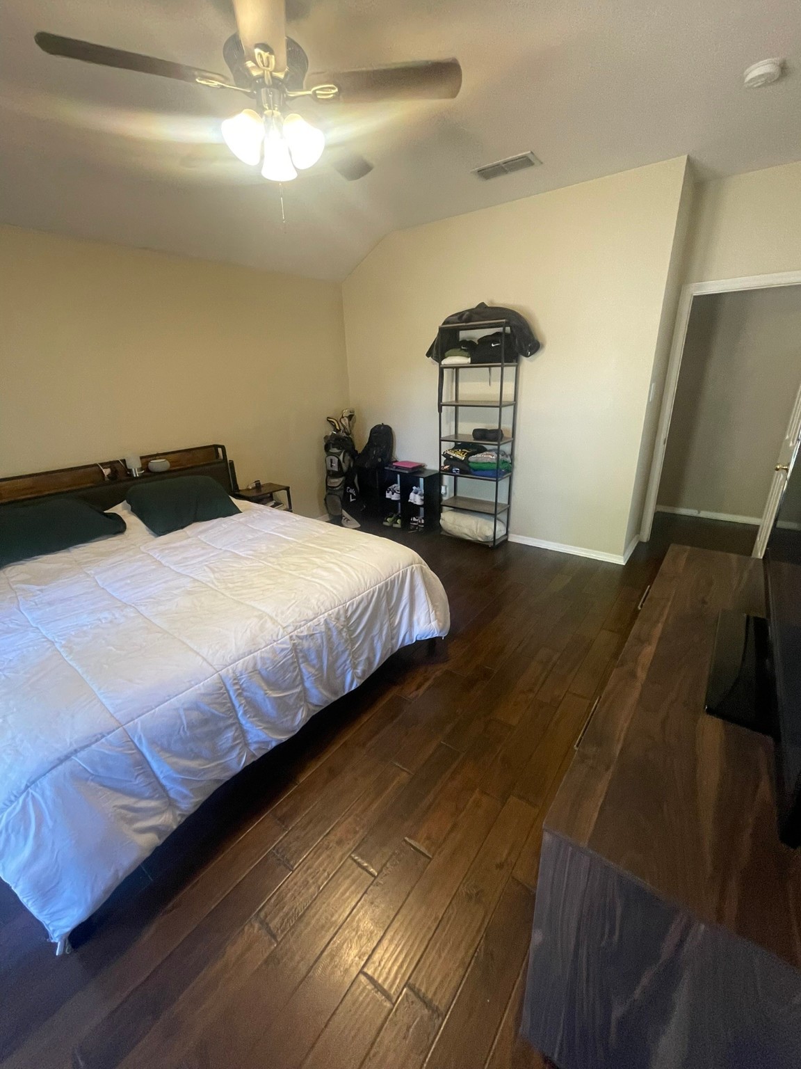 4903 Vaquero Drive
