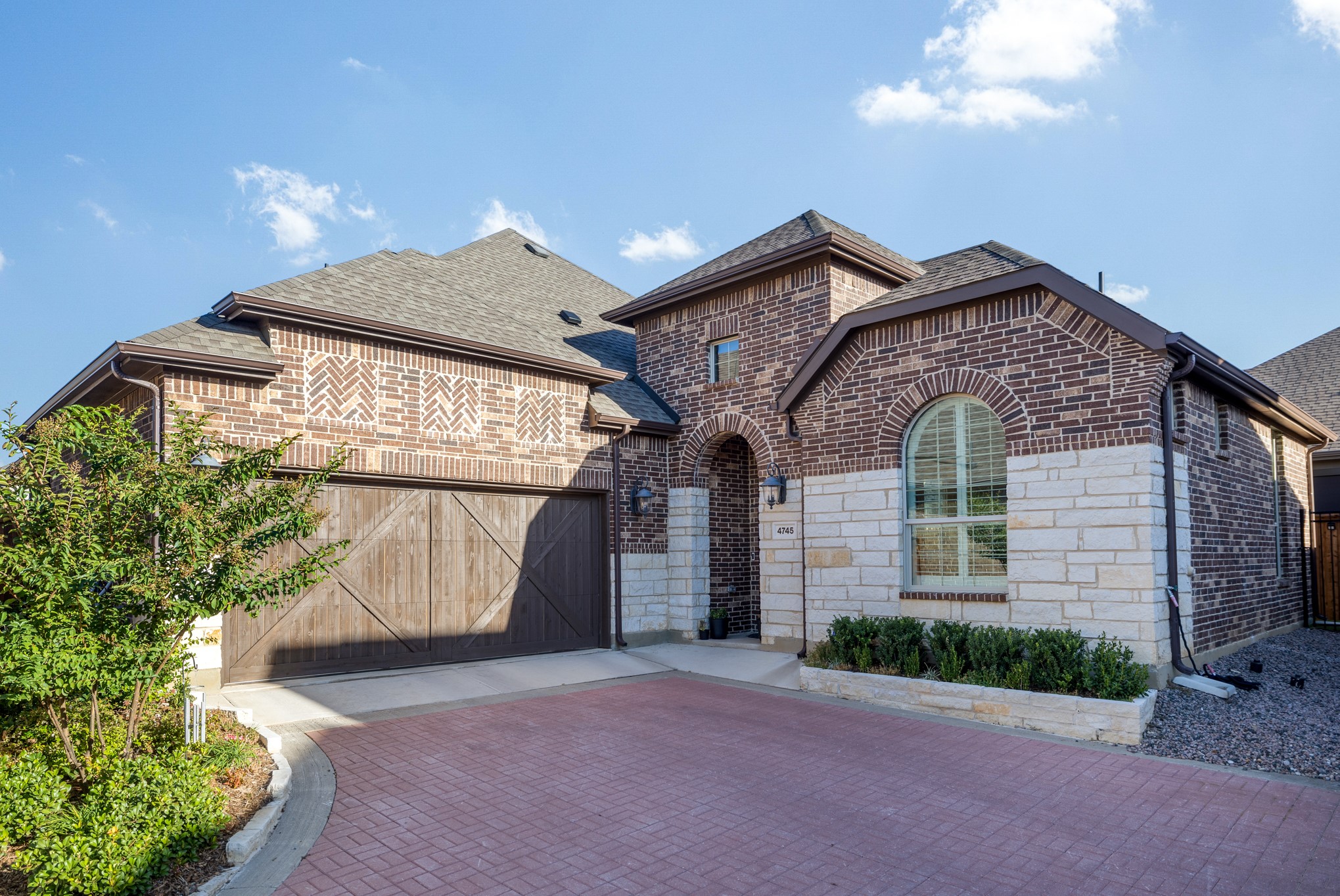 4745 Kings Garden Parkway