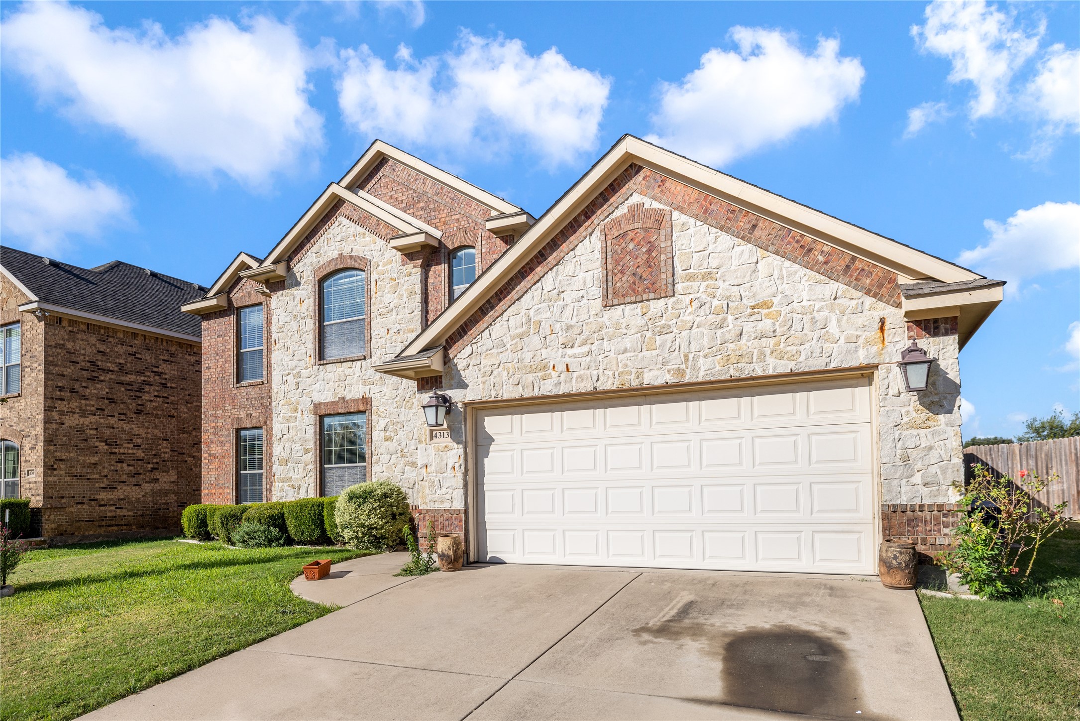 4313 Leeds Drive