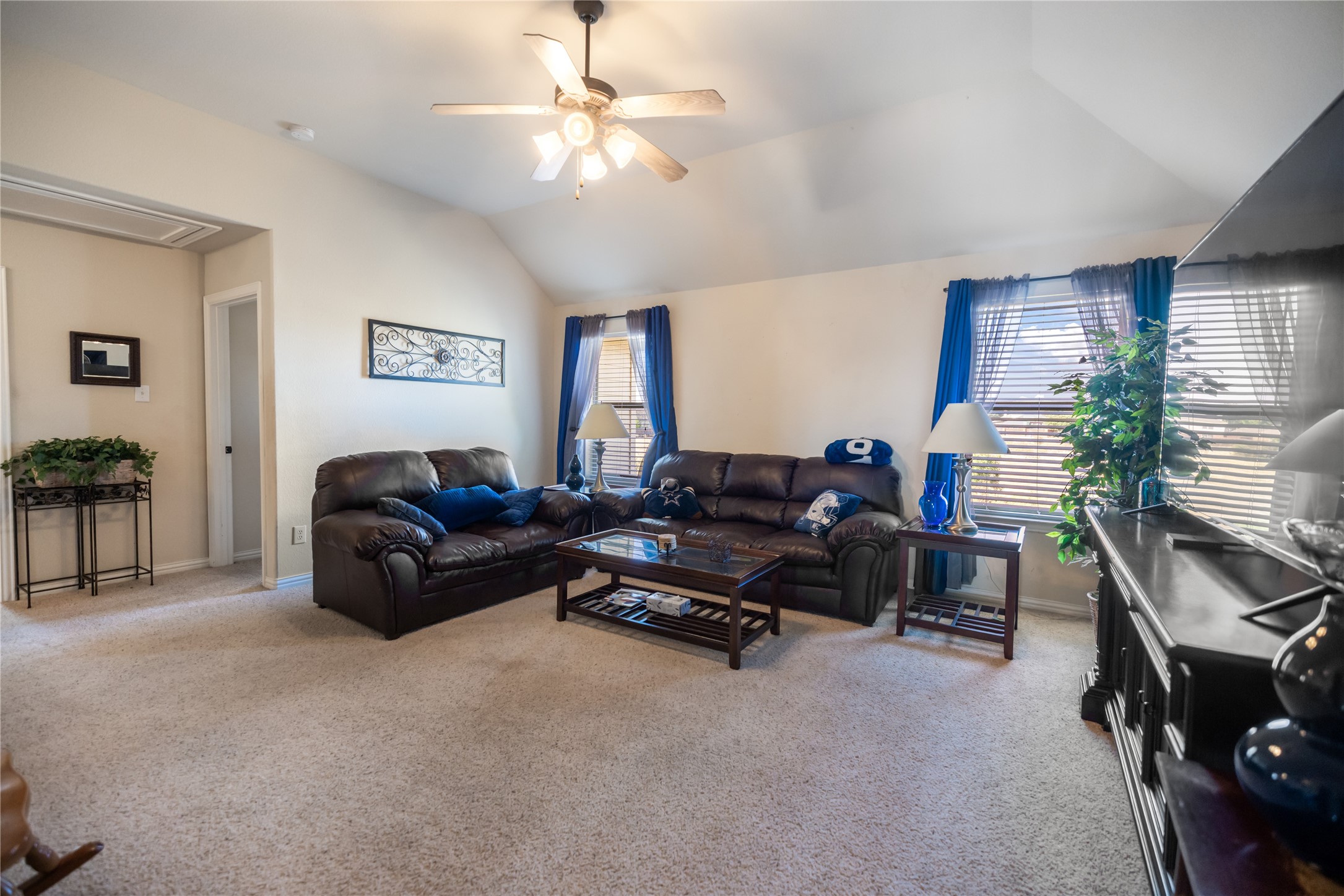 4313 Leeds Drive