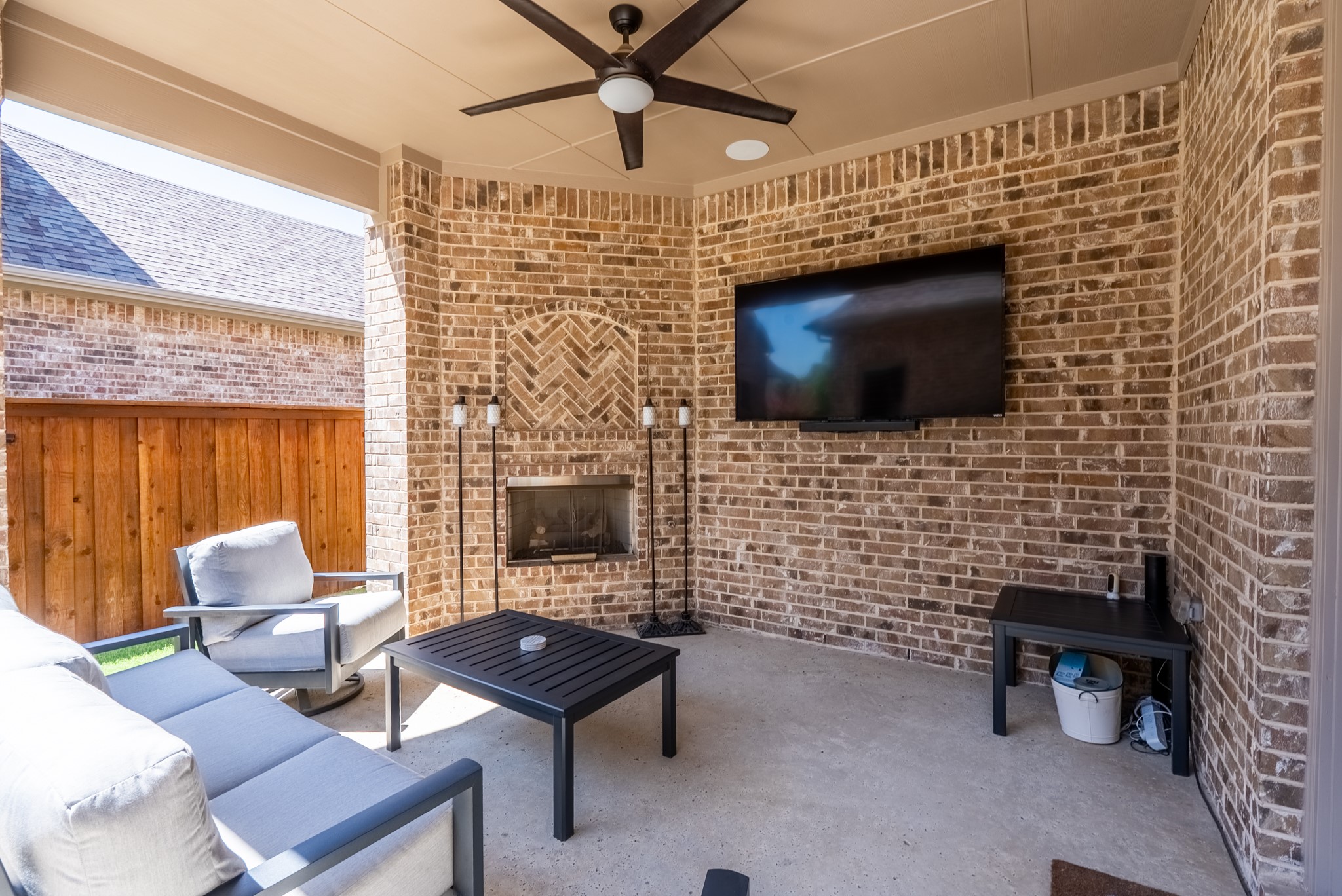 1806 Birds Fort Trail