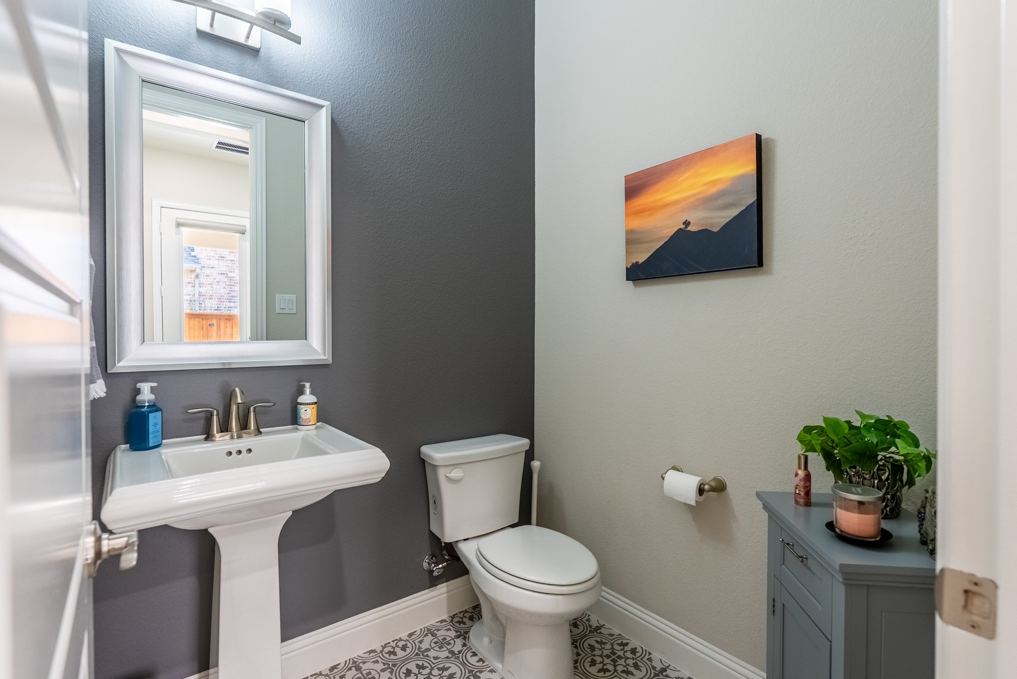 1806 Birds Fort Trail