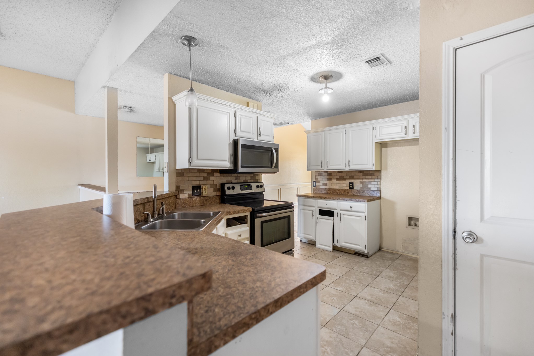 5808 Caprock Drive