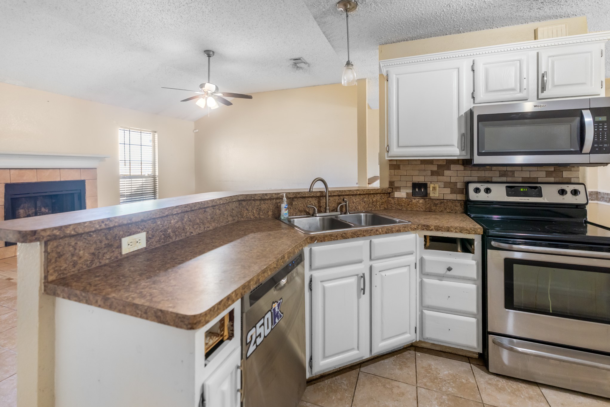 5808 Caprock Drive