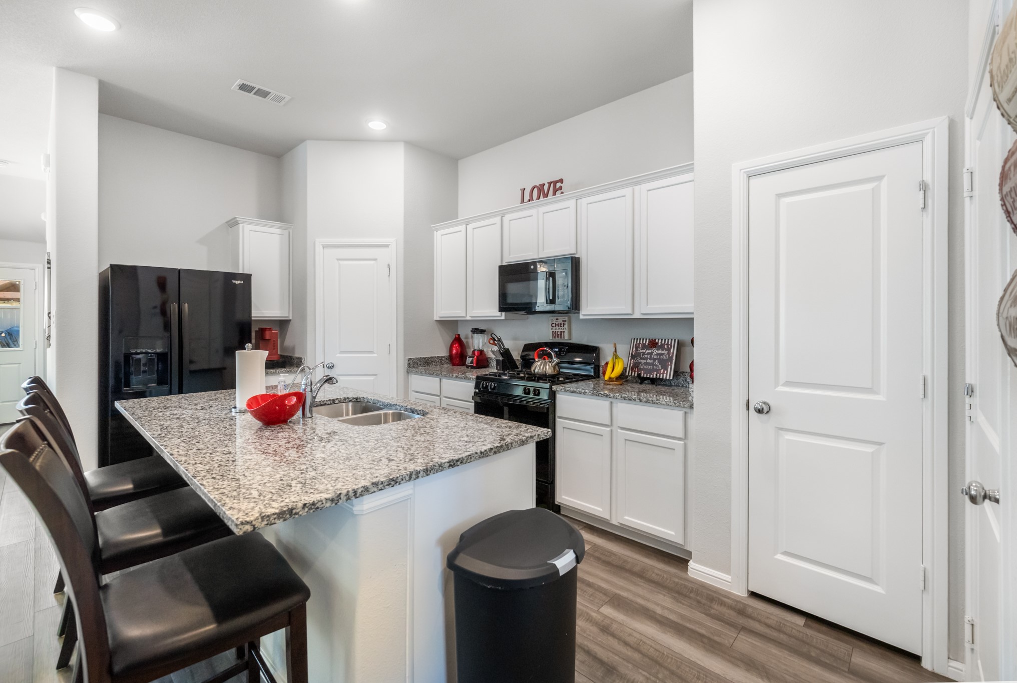 7518 Prairie Holly Lane