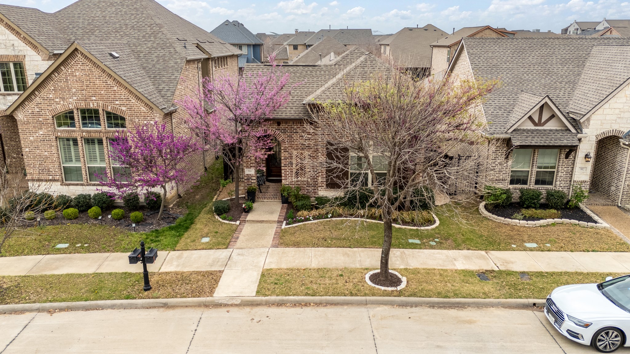 904 Enchanted Wood Drive