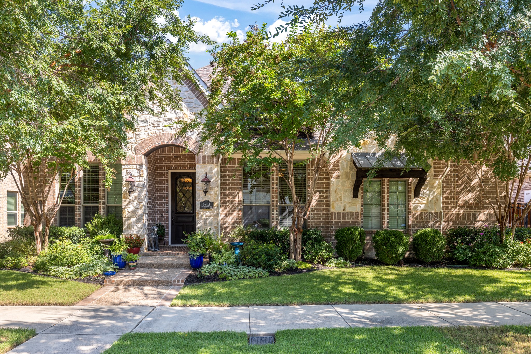 3805 Plum Vista Place