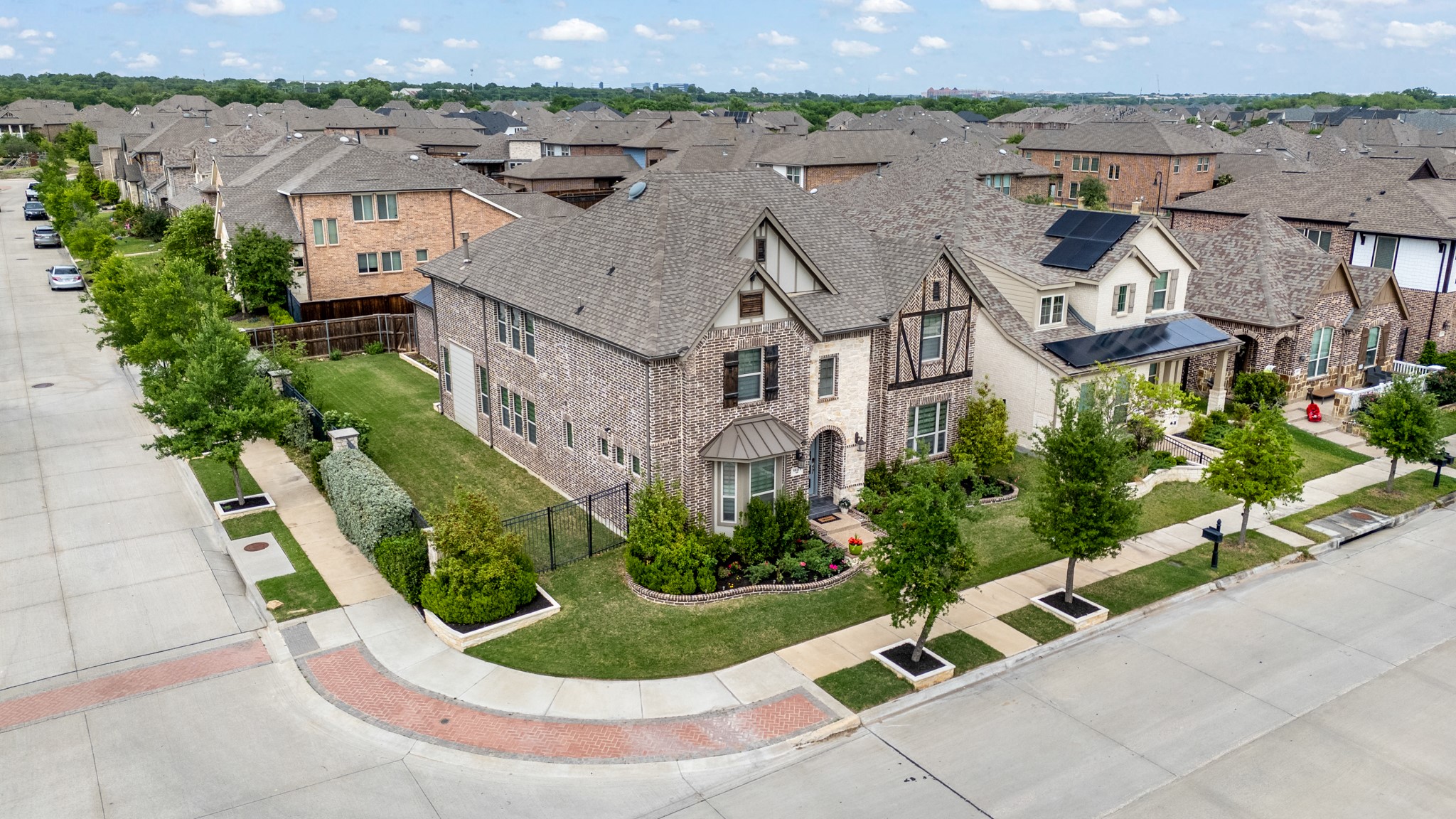 1601 Birds Fort Trail