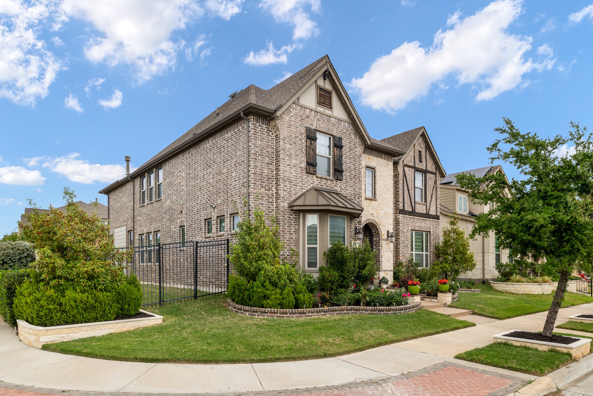 1601 Birds Fort Trail