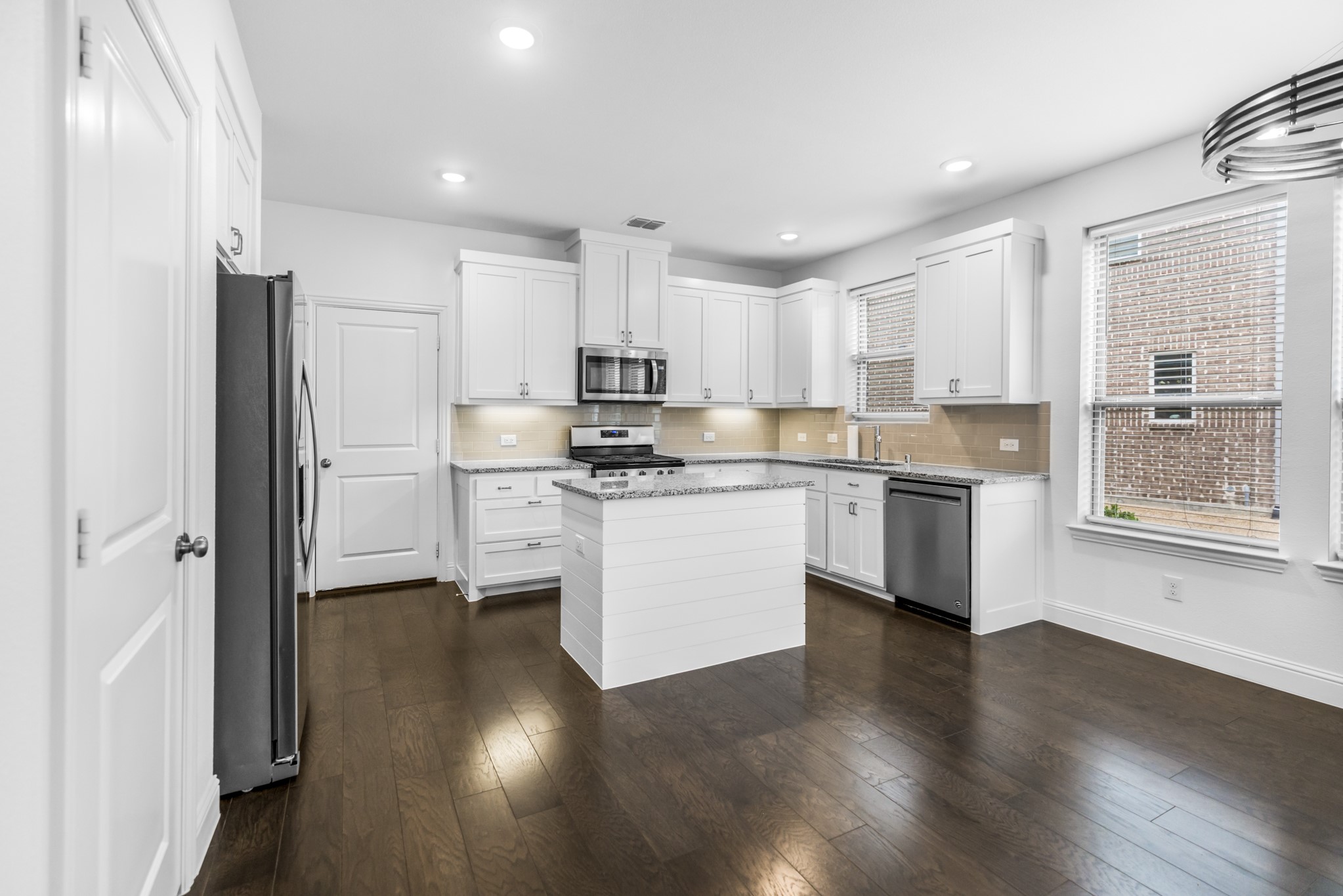 4611 Smokey Quartz Lane