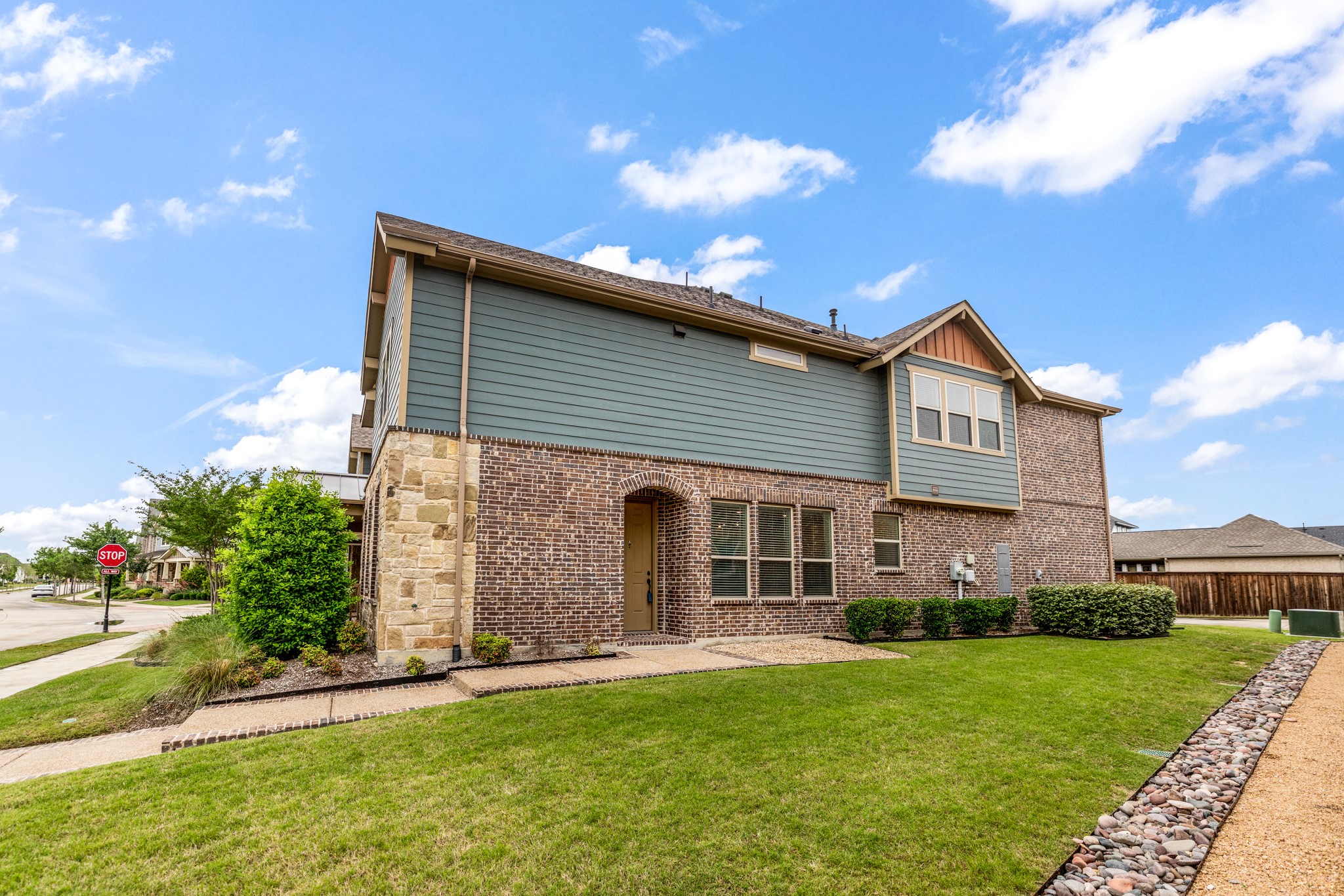 4611 Smokey Quartz Lane