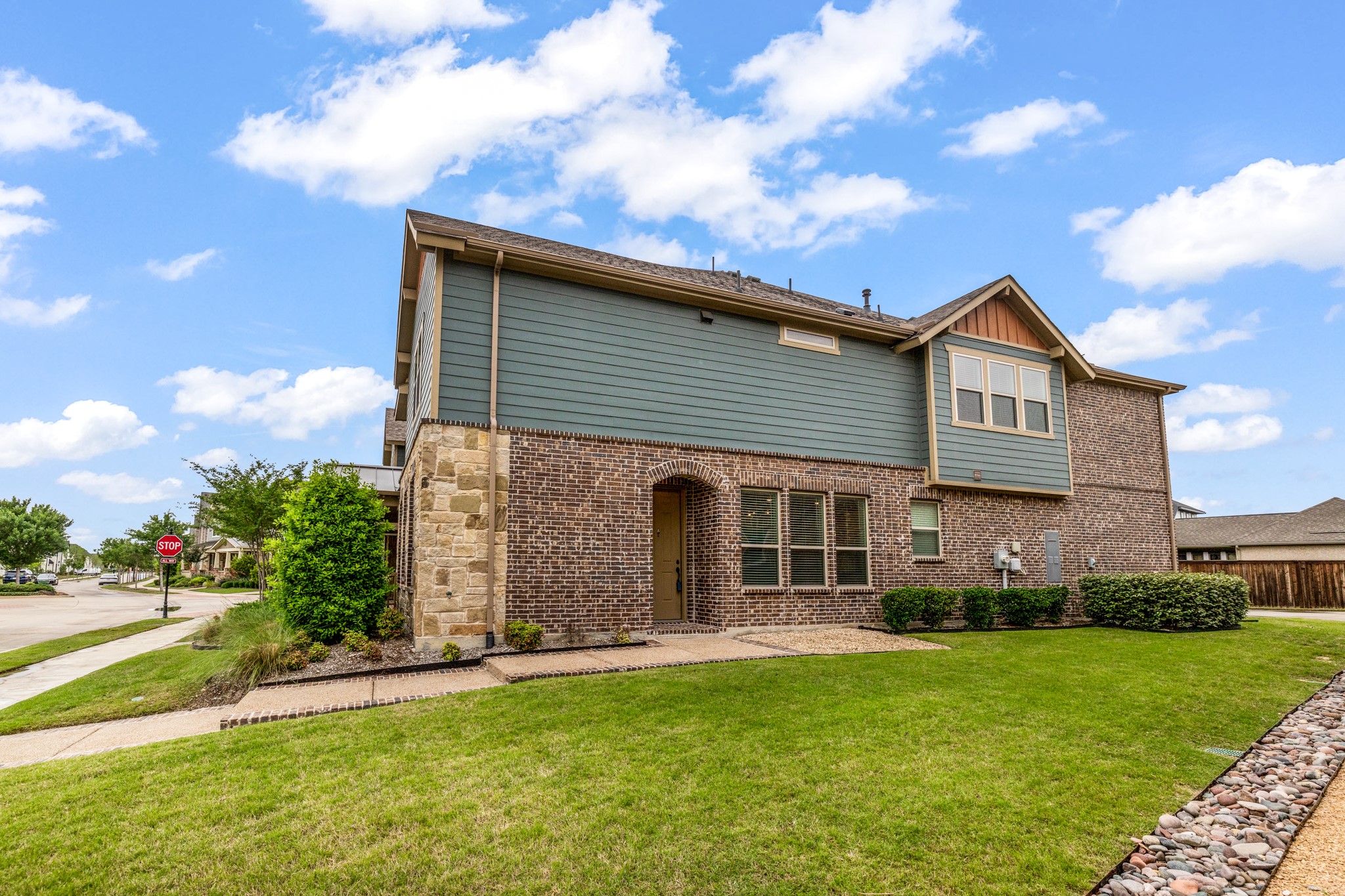 4611 Smokey Quartz Lane