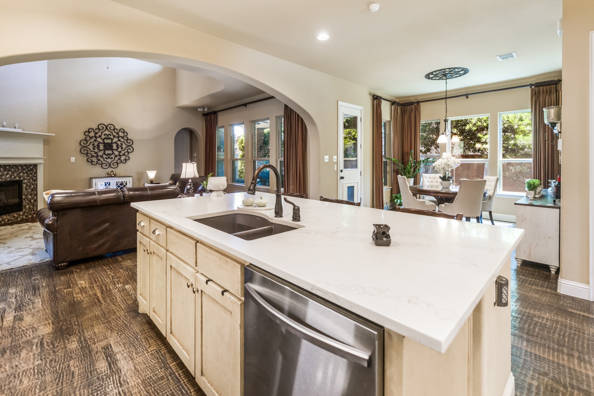 3905 Jasmine Fox Lane