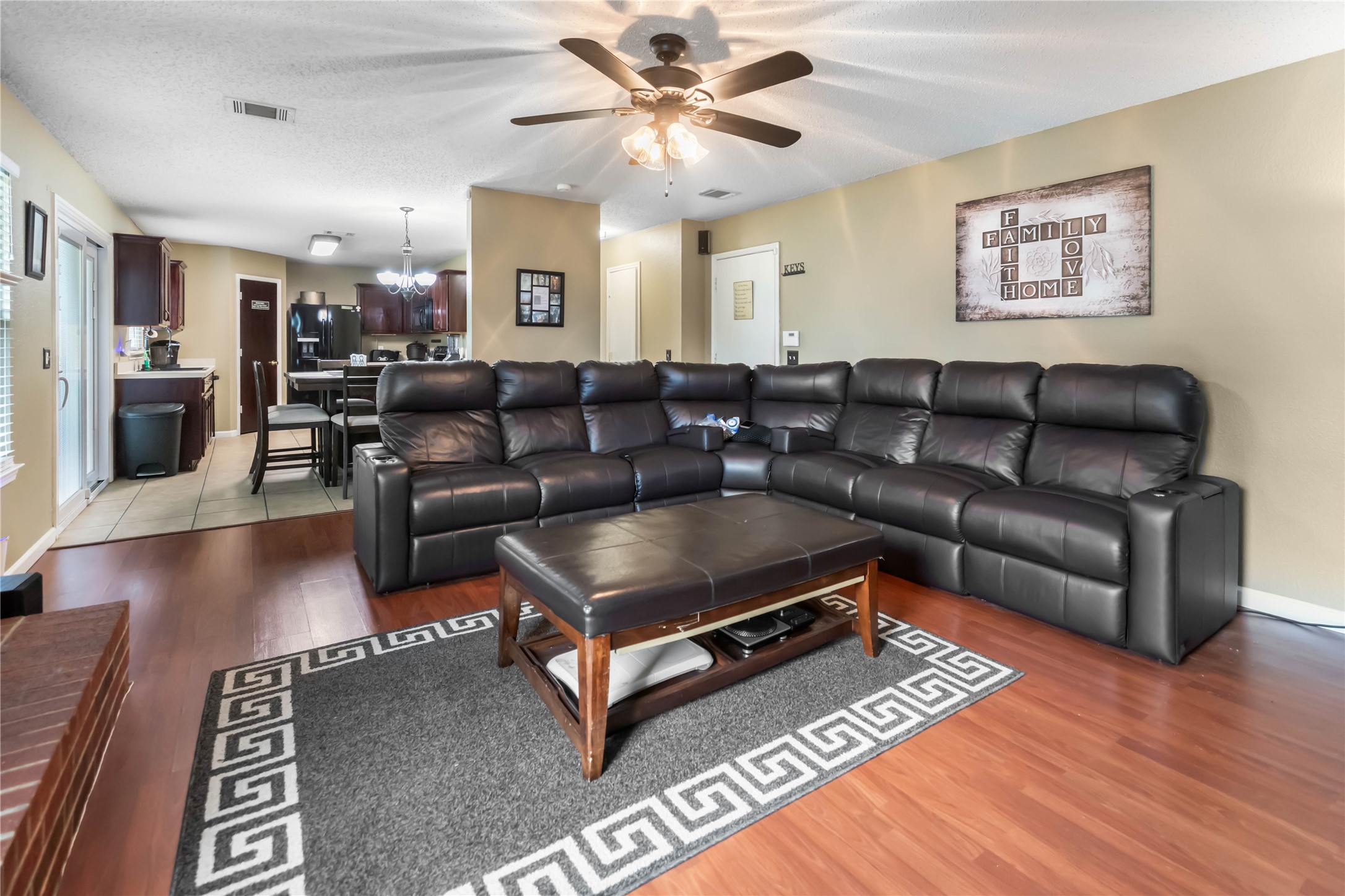 1402 Anglican Drive