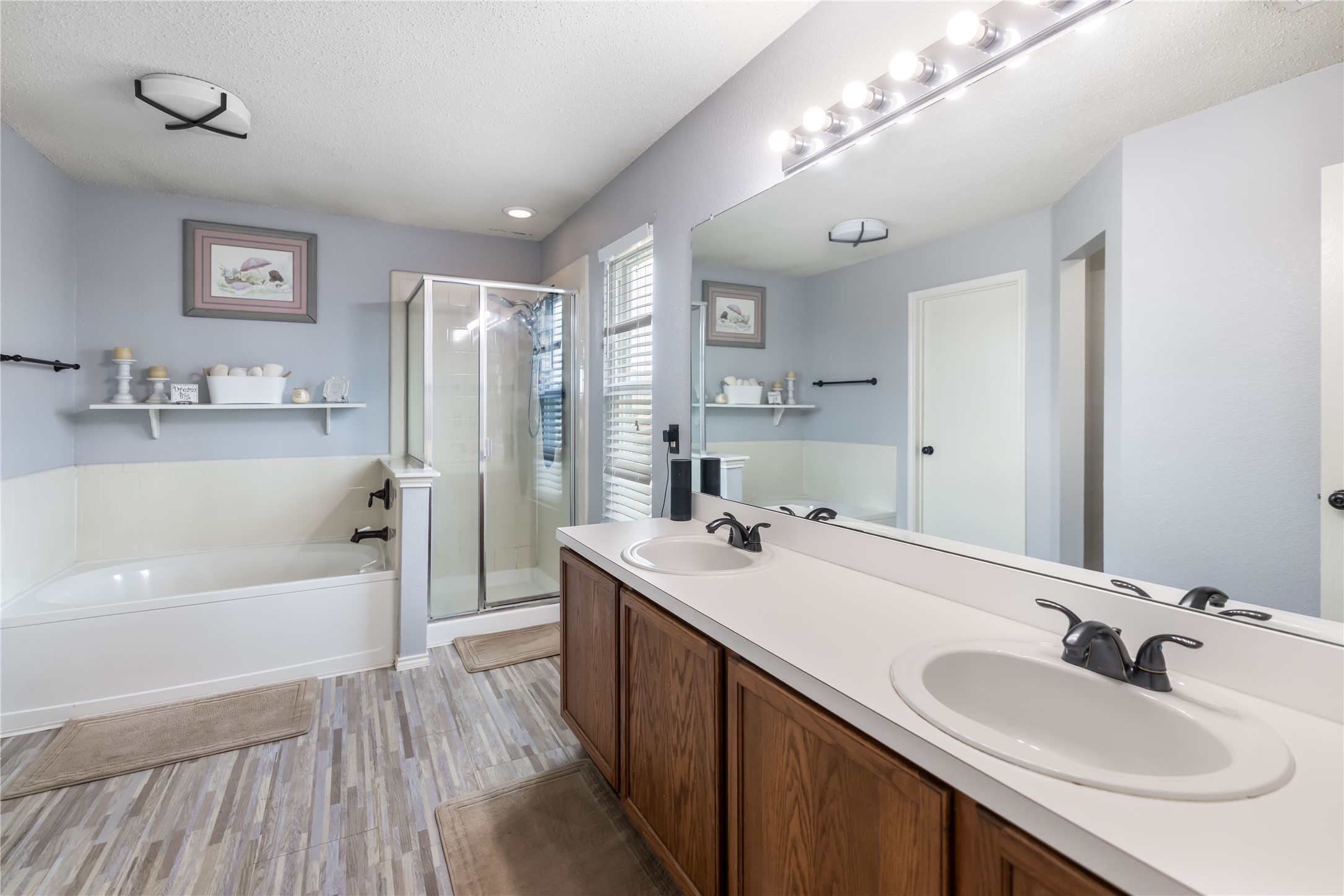 1402 Anglican Drive
