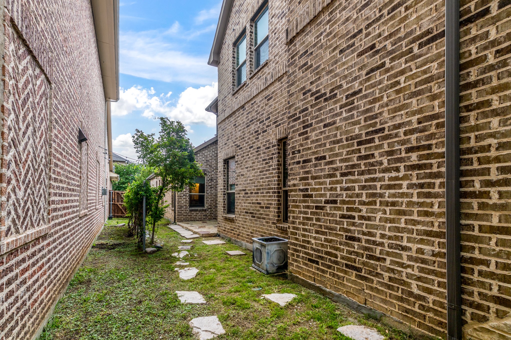 4003 Cinnabar Falls Way