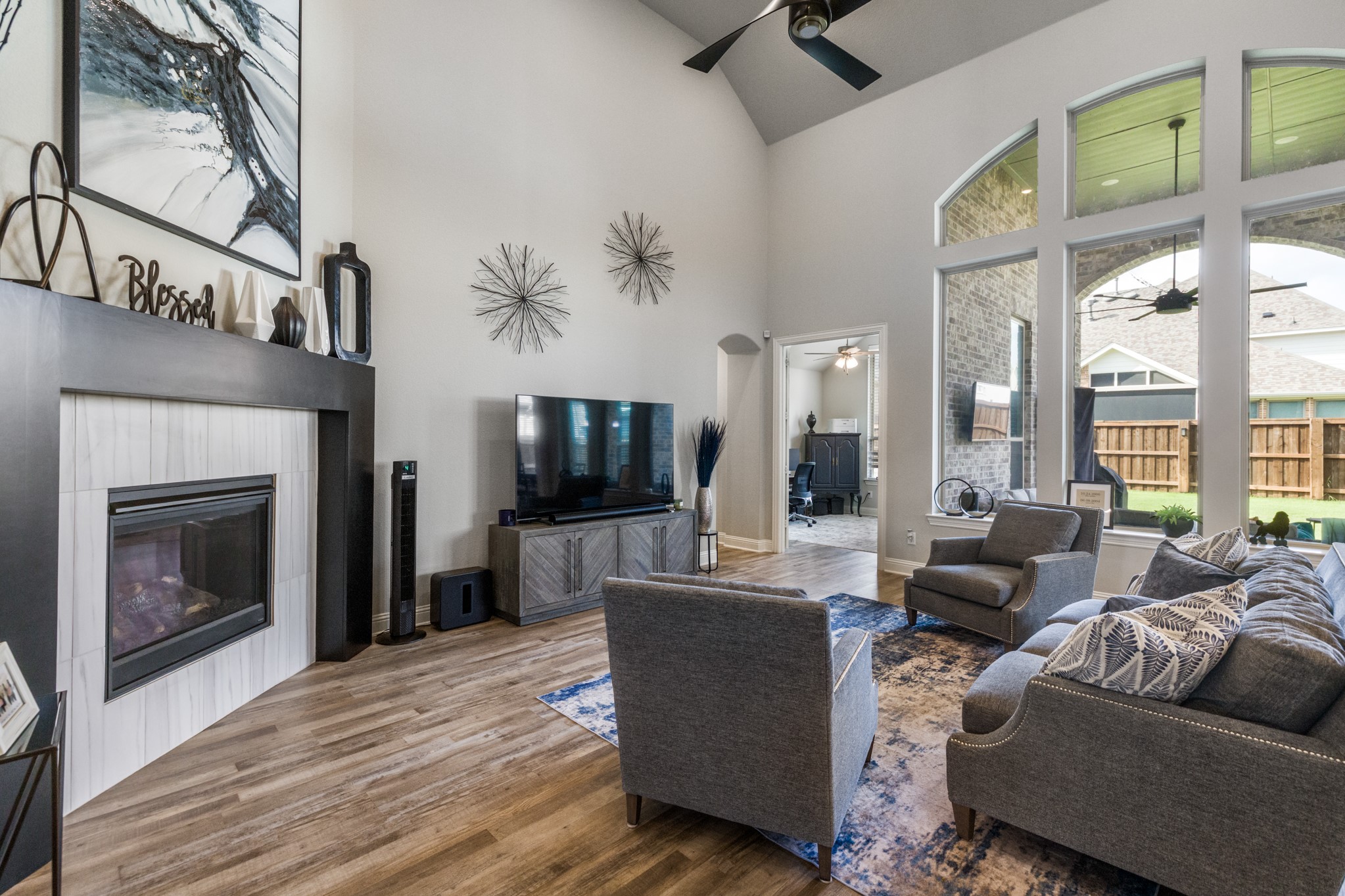 1702 Sycamore Peak Trail