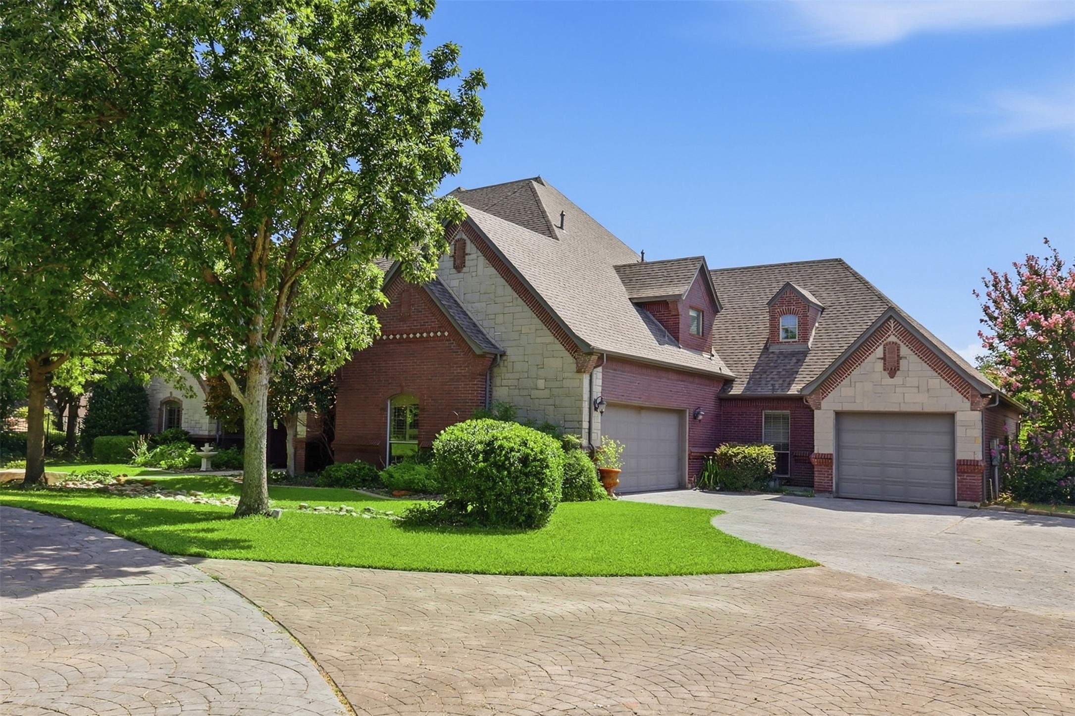1453 Whitley Road