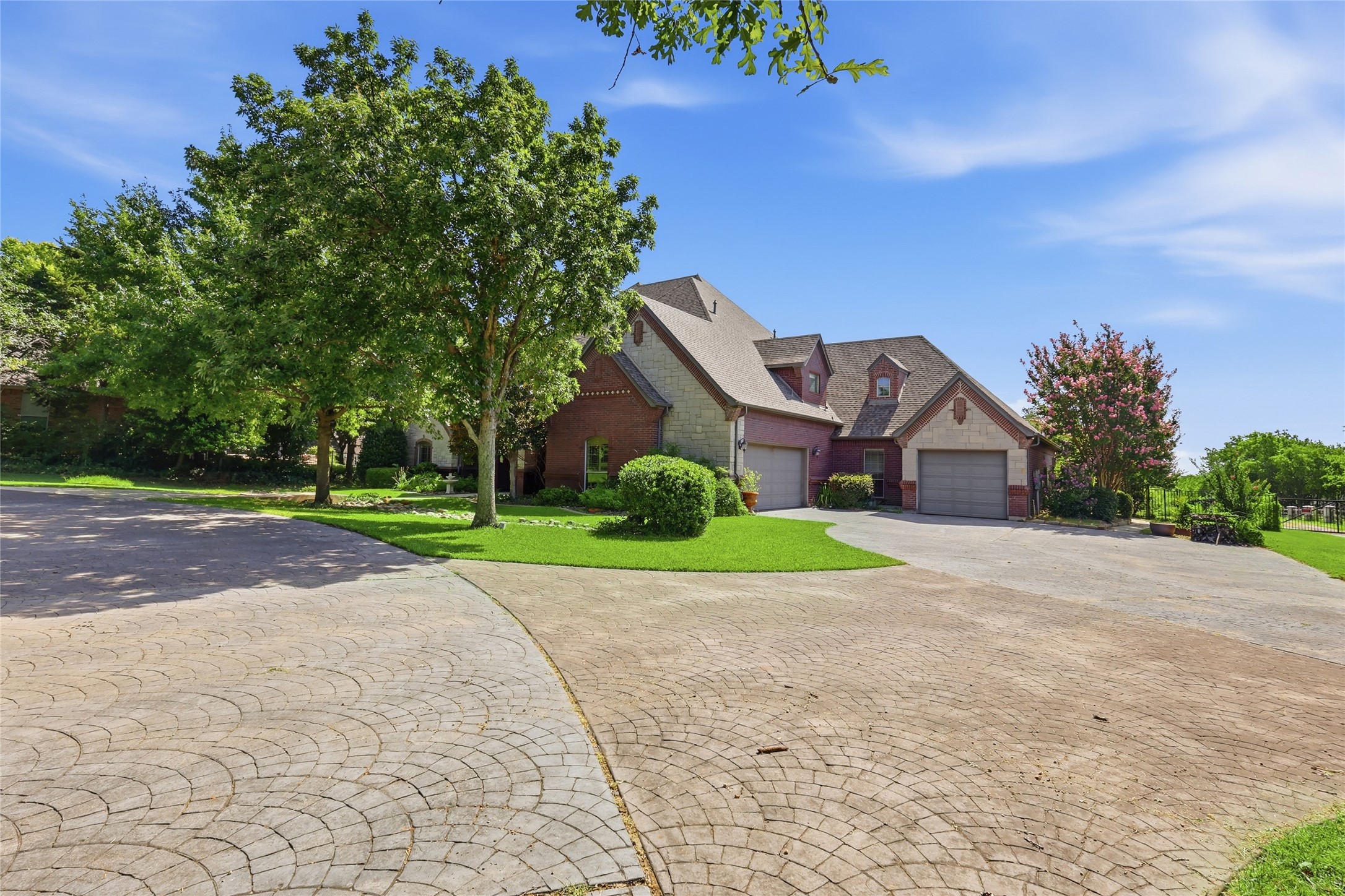 1453 Whitley Road