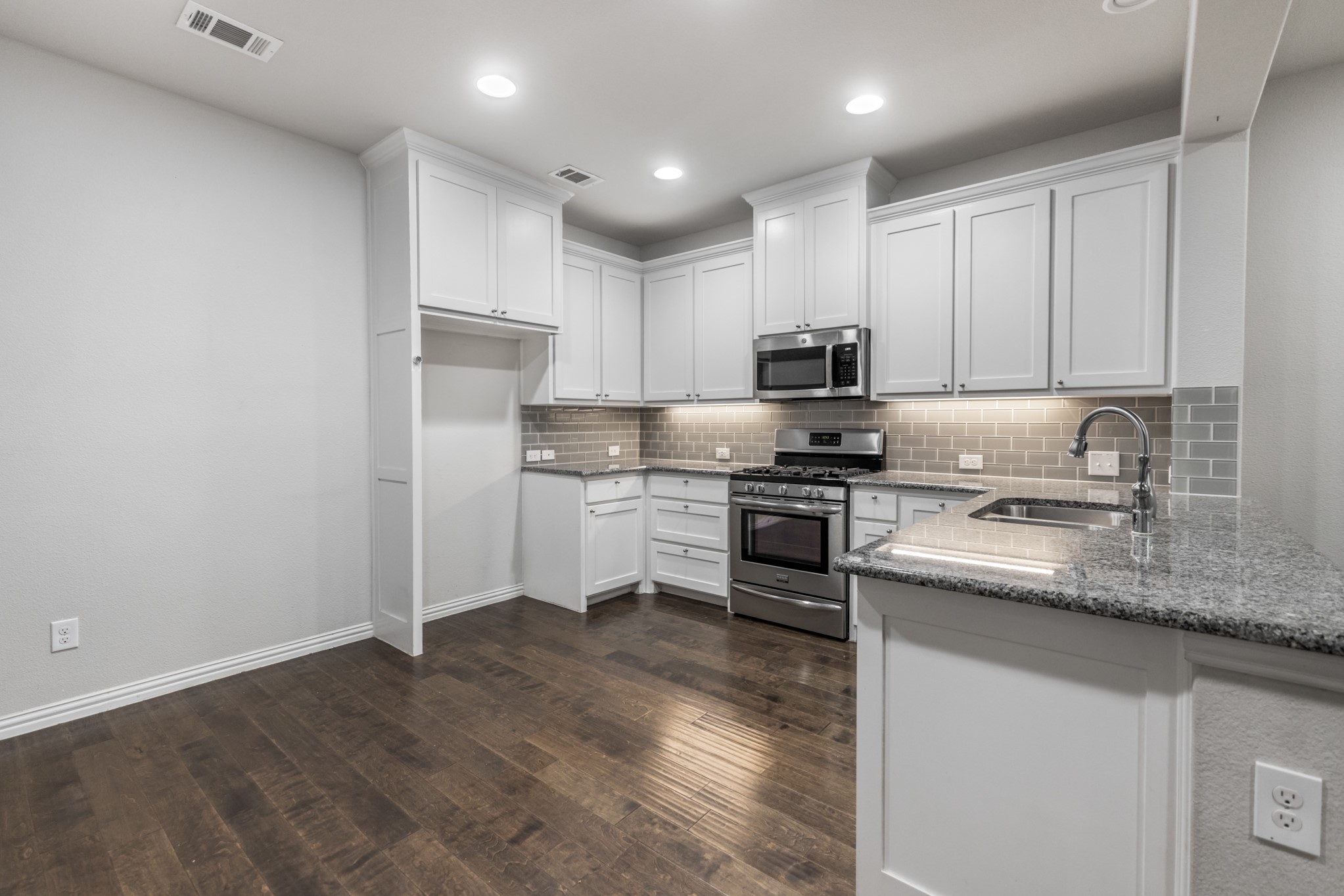 4018 Cascade Sky Drive