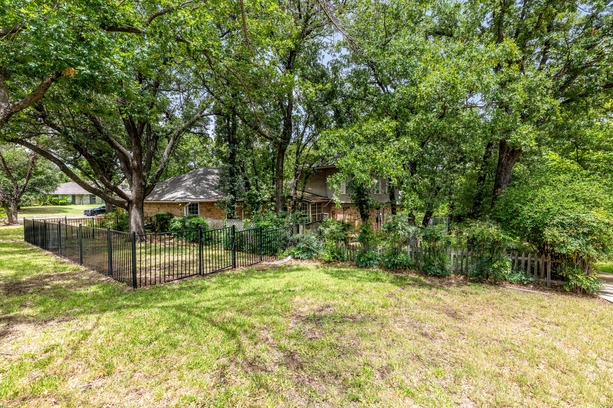 1707 Woodridge Circle