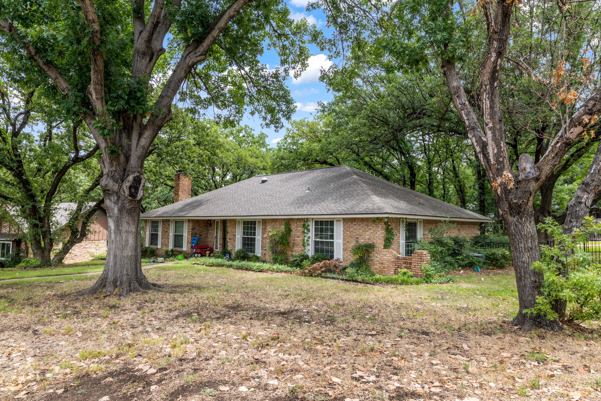 1707 Woodridge Circle