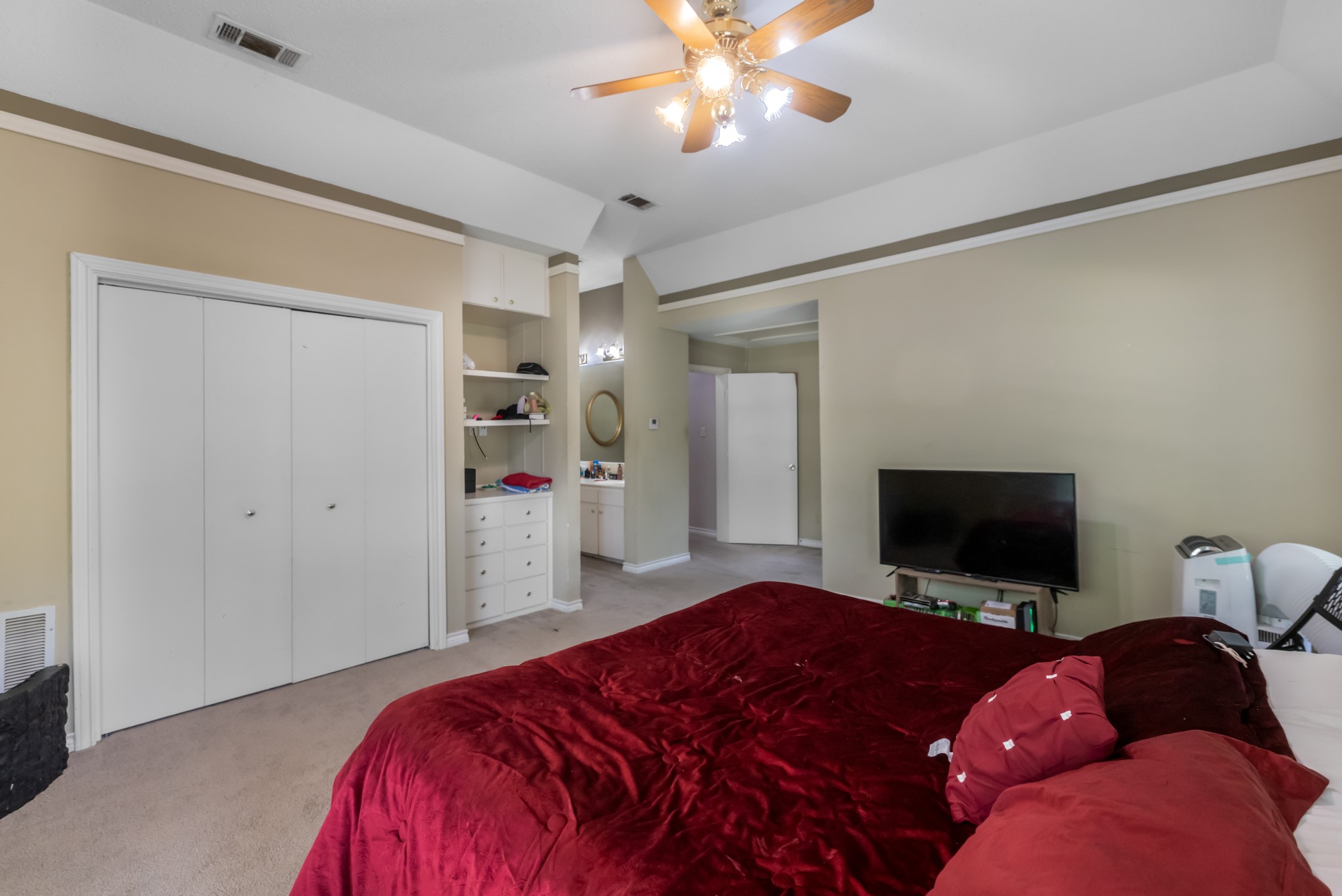 1707 Woodridge Circle
