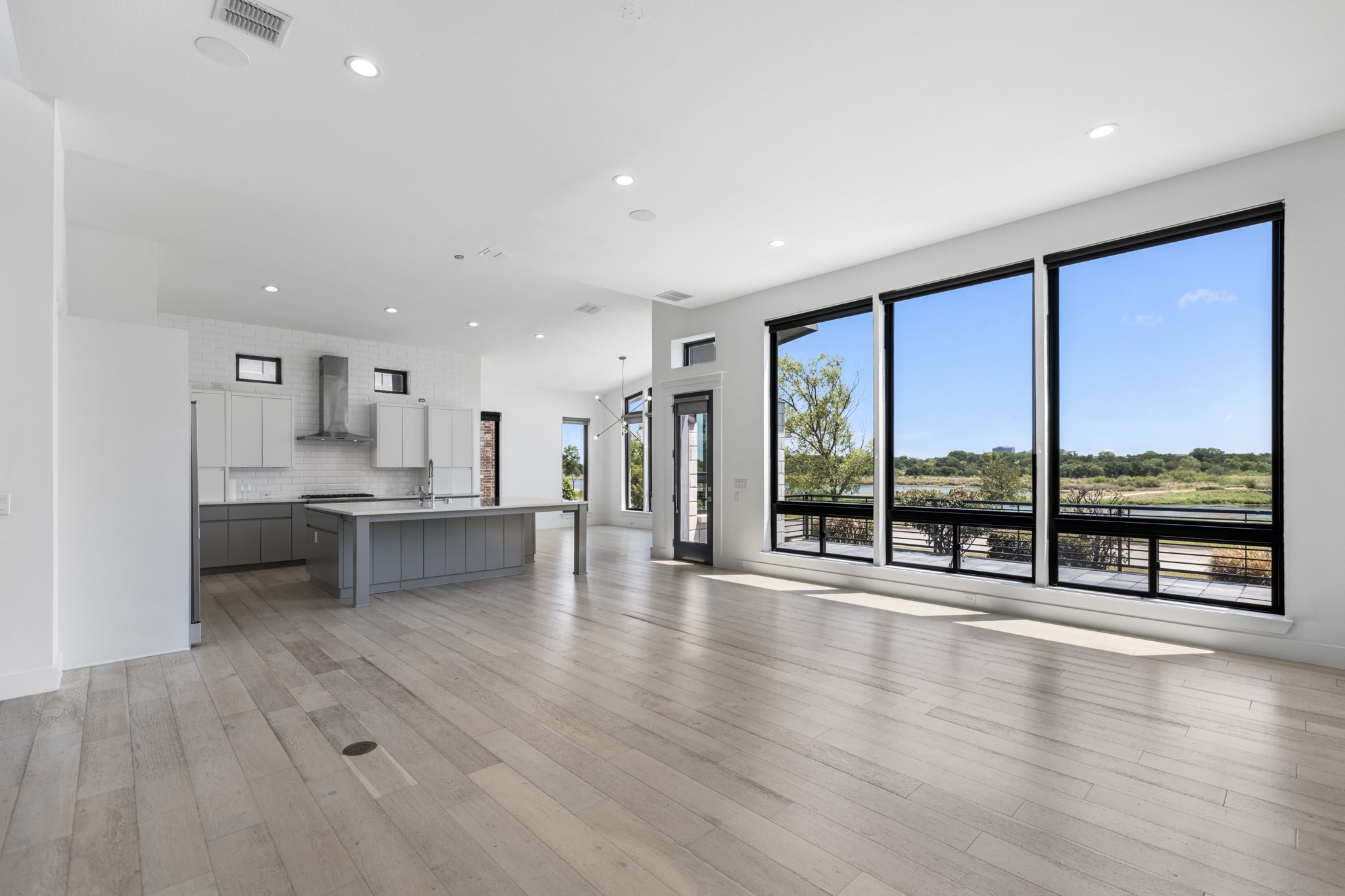 1321 Black Walnut Lane