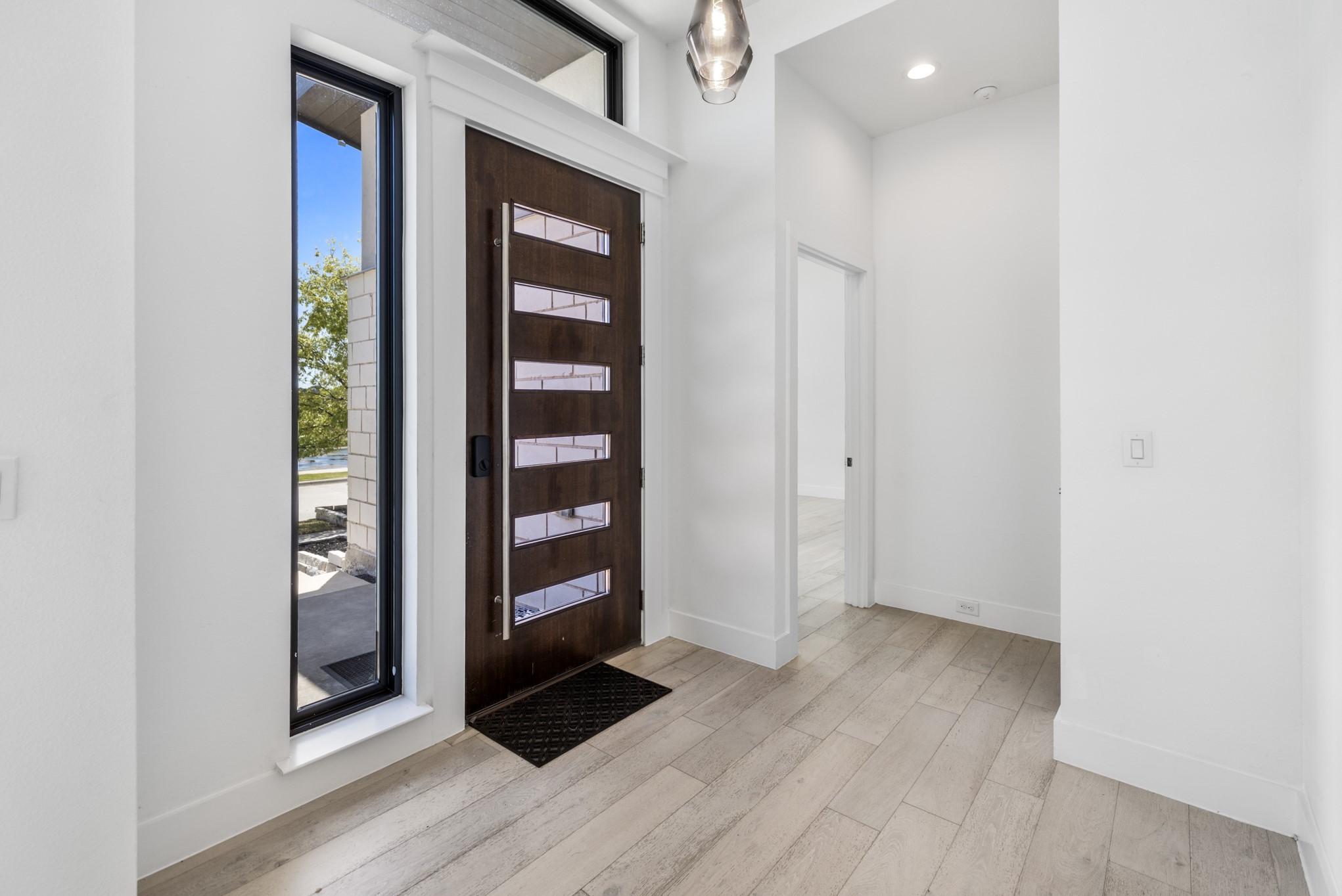 1321 Black Walnut Lane