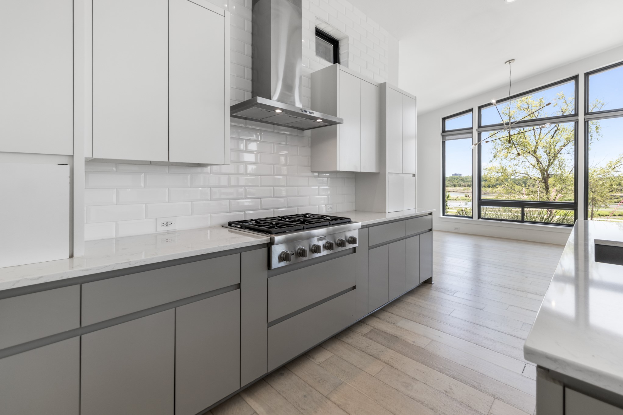 1321 Black Walnut Lane