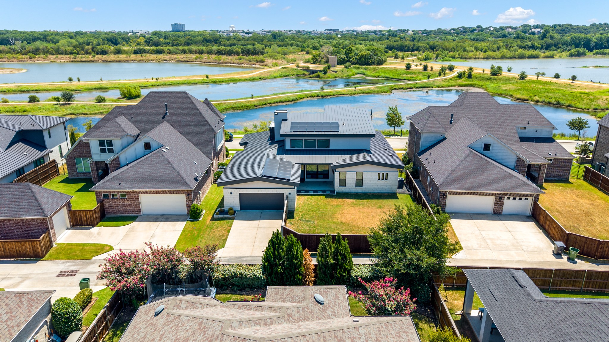 1321 Black Walnut Lane