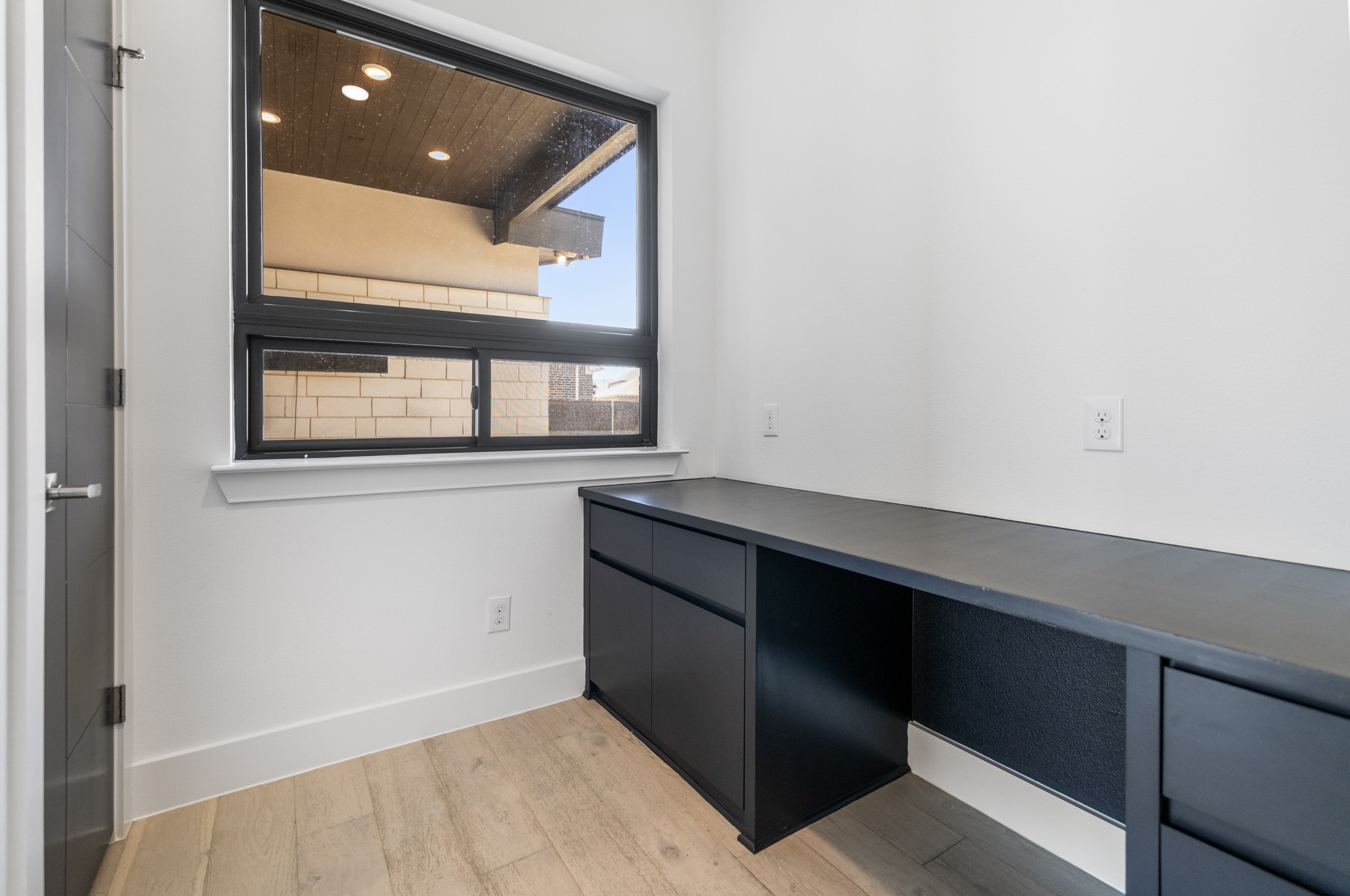 1321 Black Walnut Lane