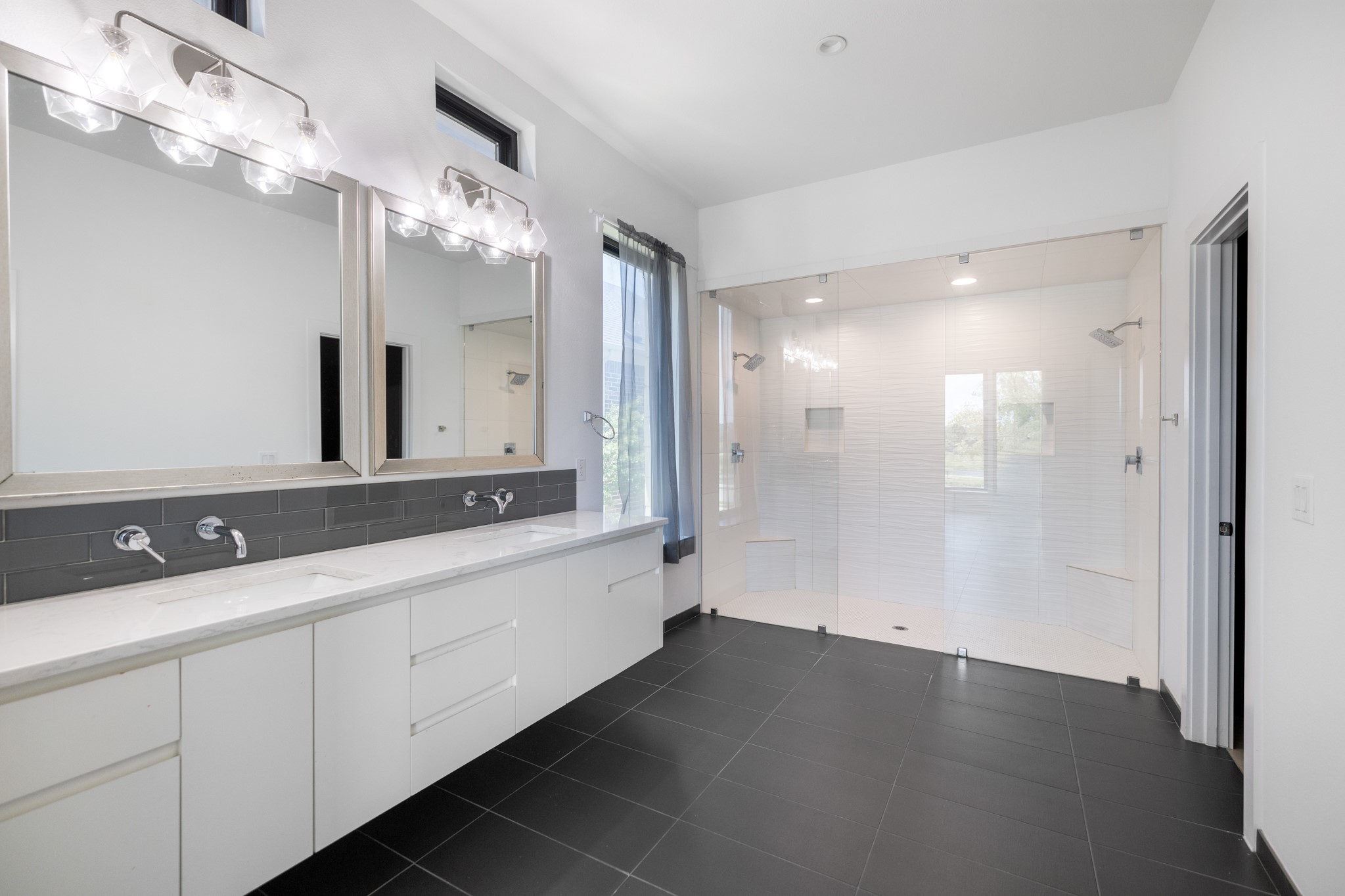 1321 Black Walnut Lane