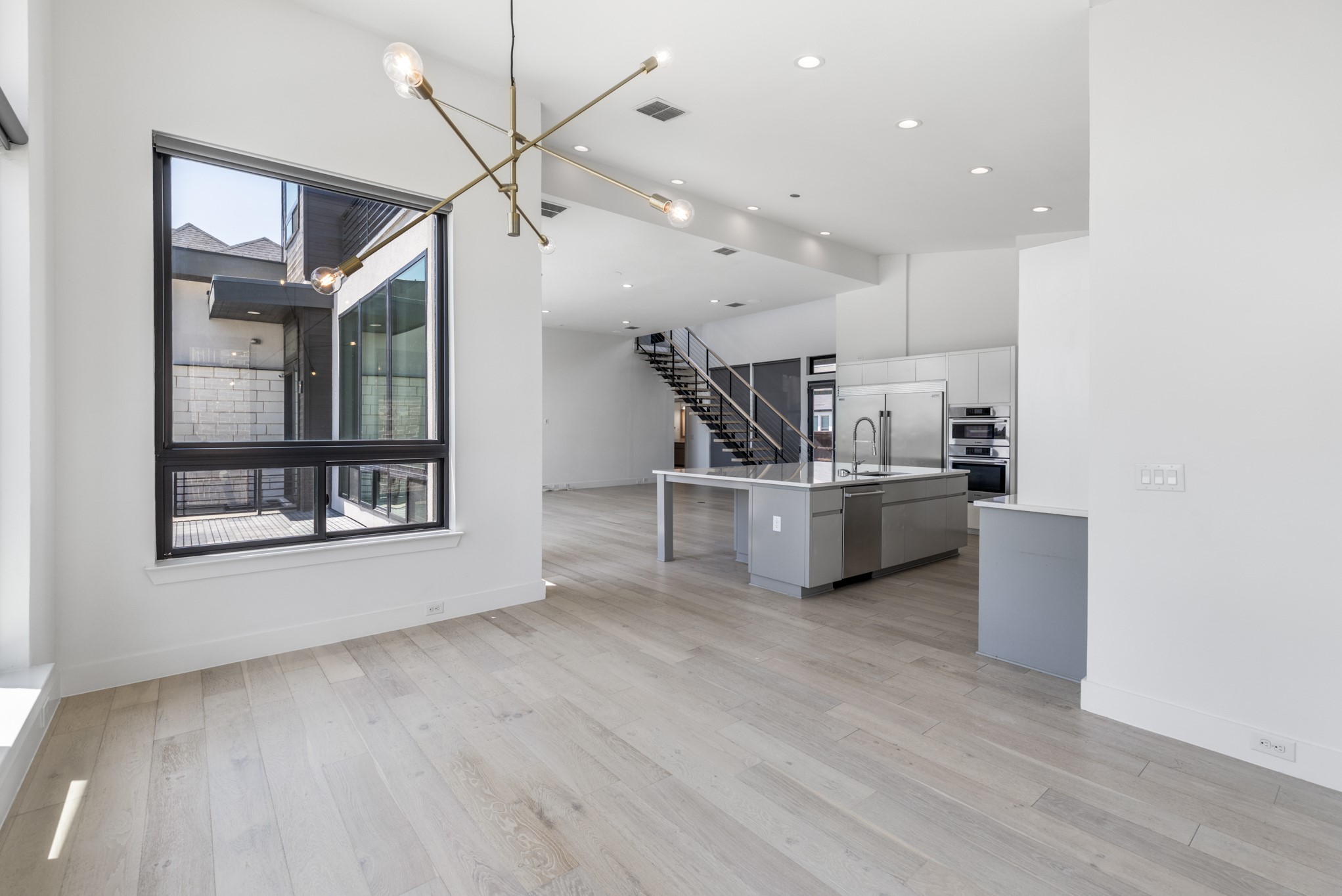 1321 Black Walnut Lane