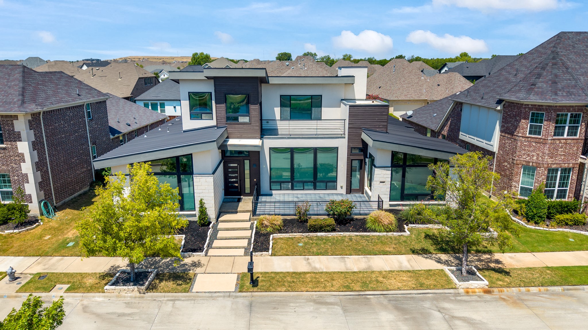 1321 Black Walnut Lane