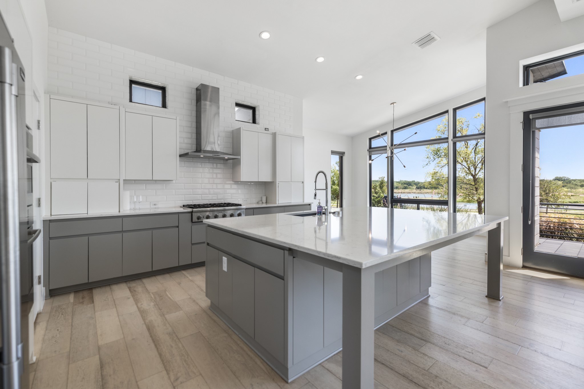 1321 Black Walnut Lane