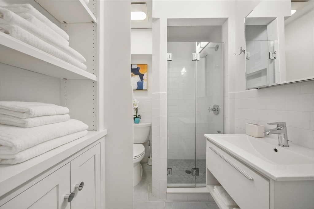 271 Dartmouth Street # 2D