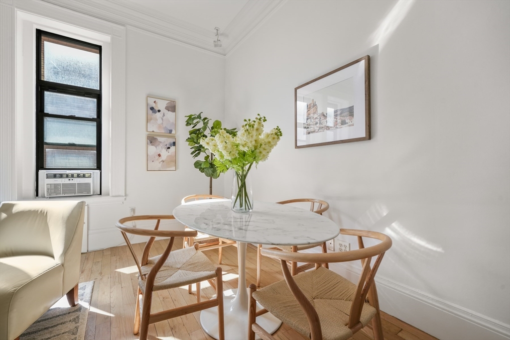 271 Dartmouth Street # 2D