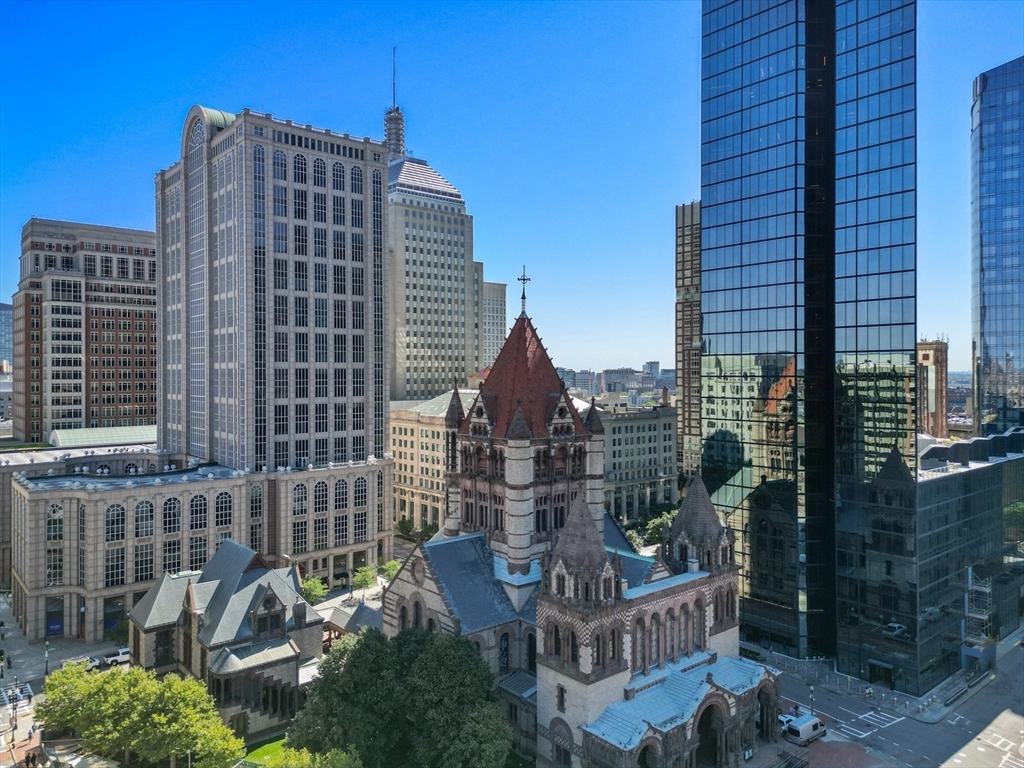 271 Dartmouth Street # 2D