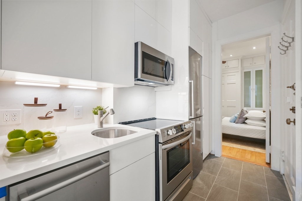271 Dartmouth Street # 2D