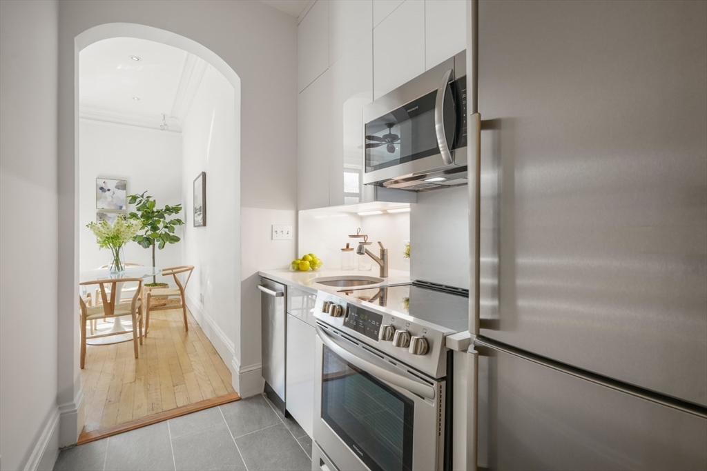 271 Dartmouth Street # 2D