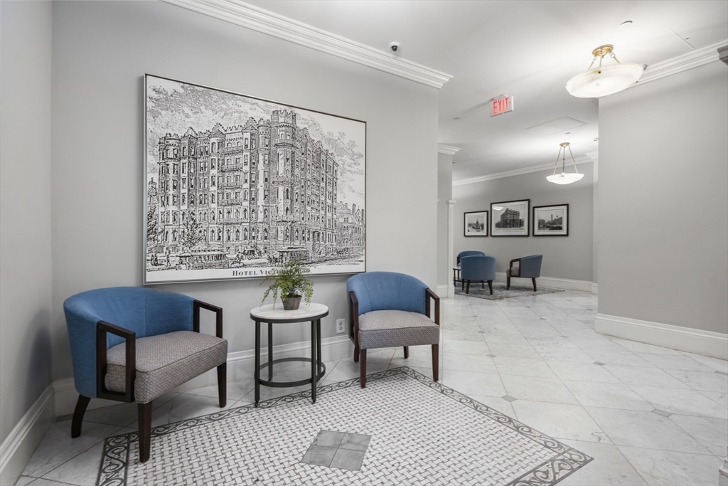 271 Dartmouth Street # 2D