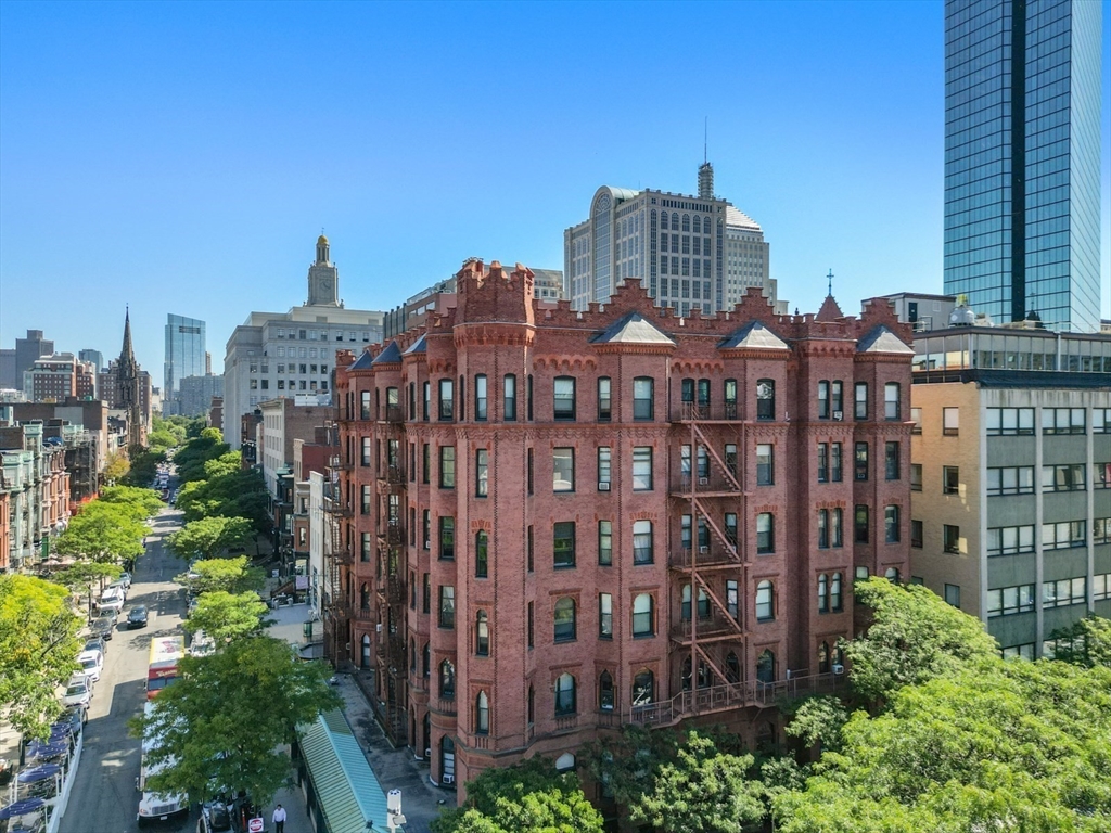 271 Dartmouth Street # 2D