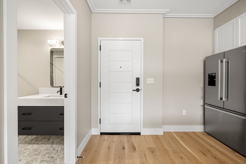 70 Leo Birmingham Pky # 306