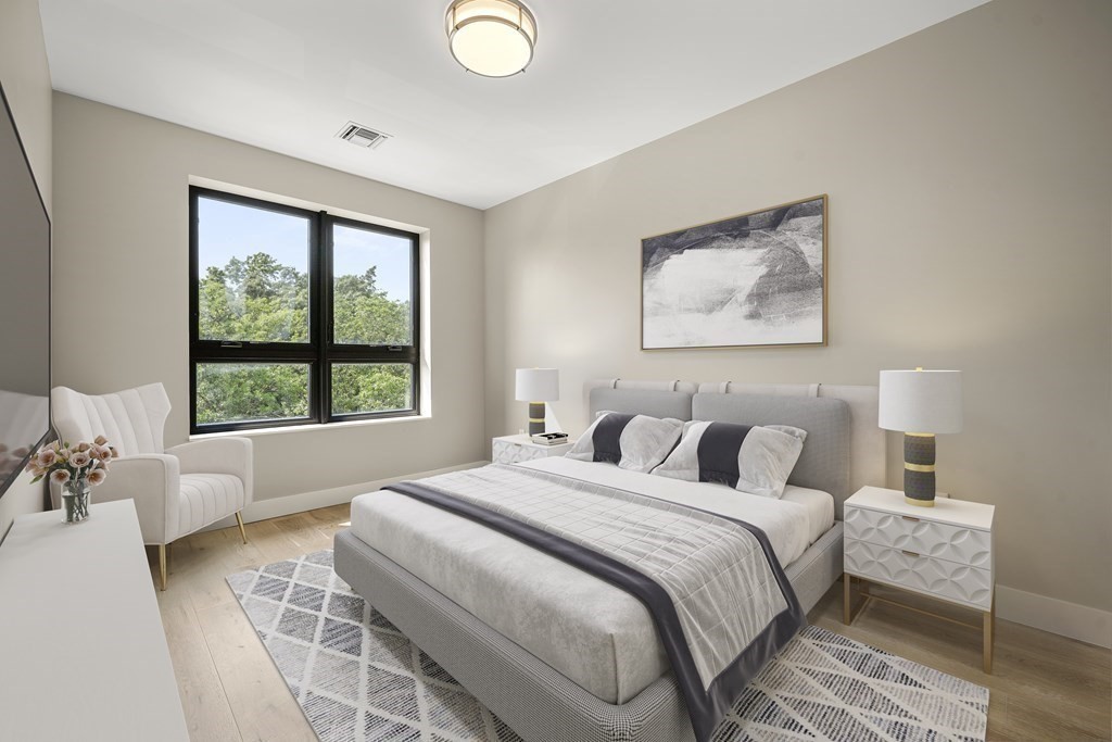 70 Leo Birmingham Pky # 306