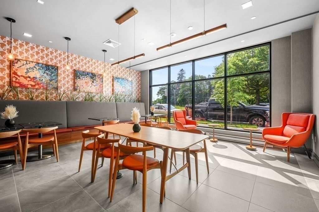 70 Leo Birmingham Pky # 306