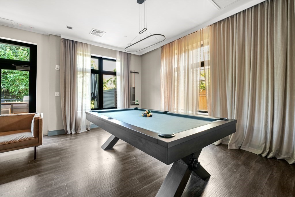 70 Leo Birmingham Pky # 306