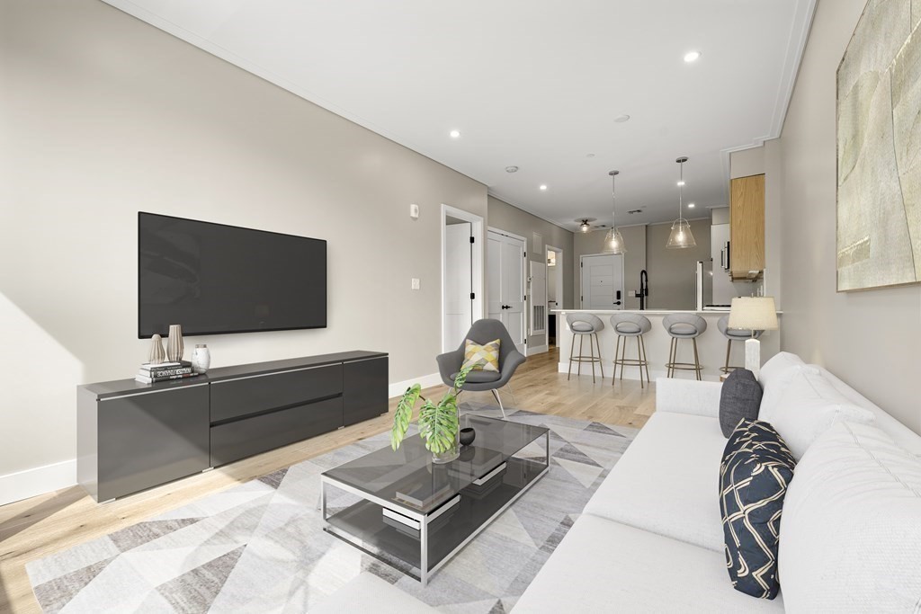 70 Leo Birmingham Pky # 306