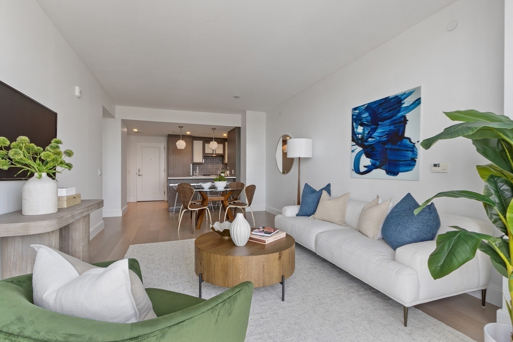 100 Lovejoy Wharf Unit: 9-E