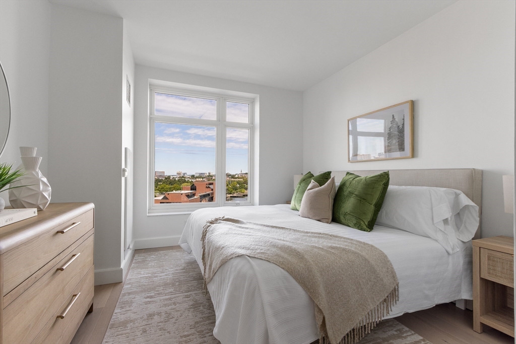 100 Lovejoy Wharf Unit: 9-E